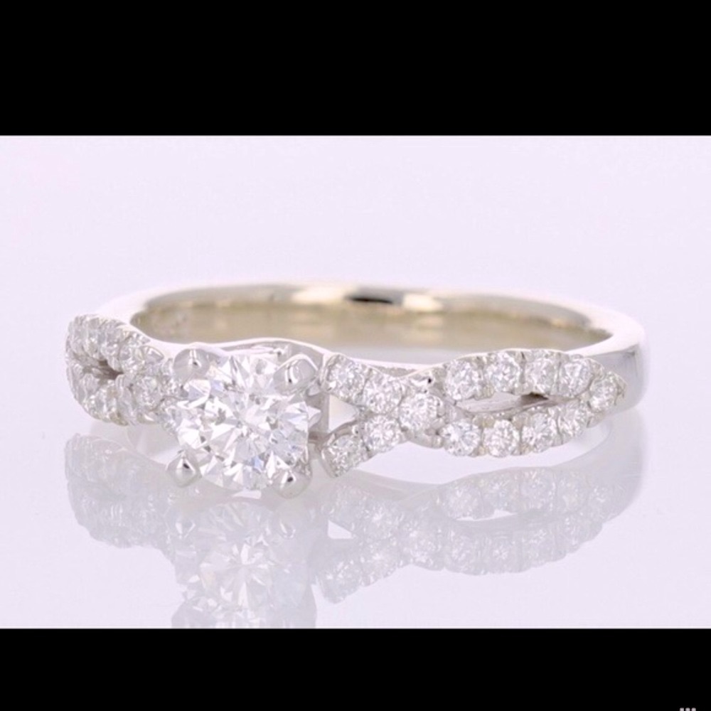 14k GIA Certifier White Gold Shane Co. Diamond Engagement Ring ❤️